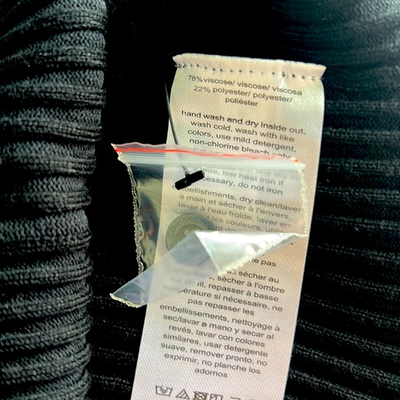 Calvin Klein Ribbed Scoop Neck Button Tank Top - Picture 6 of 6